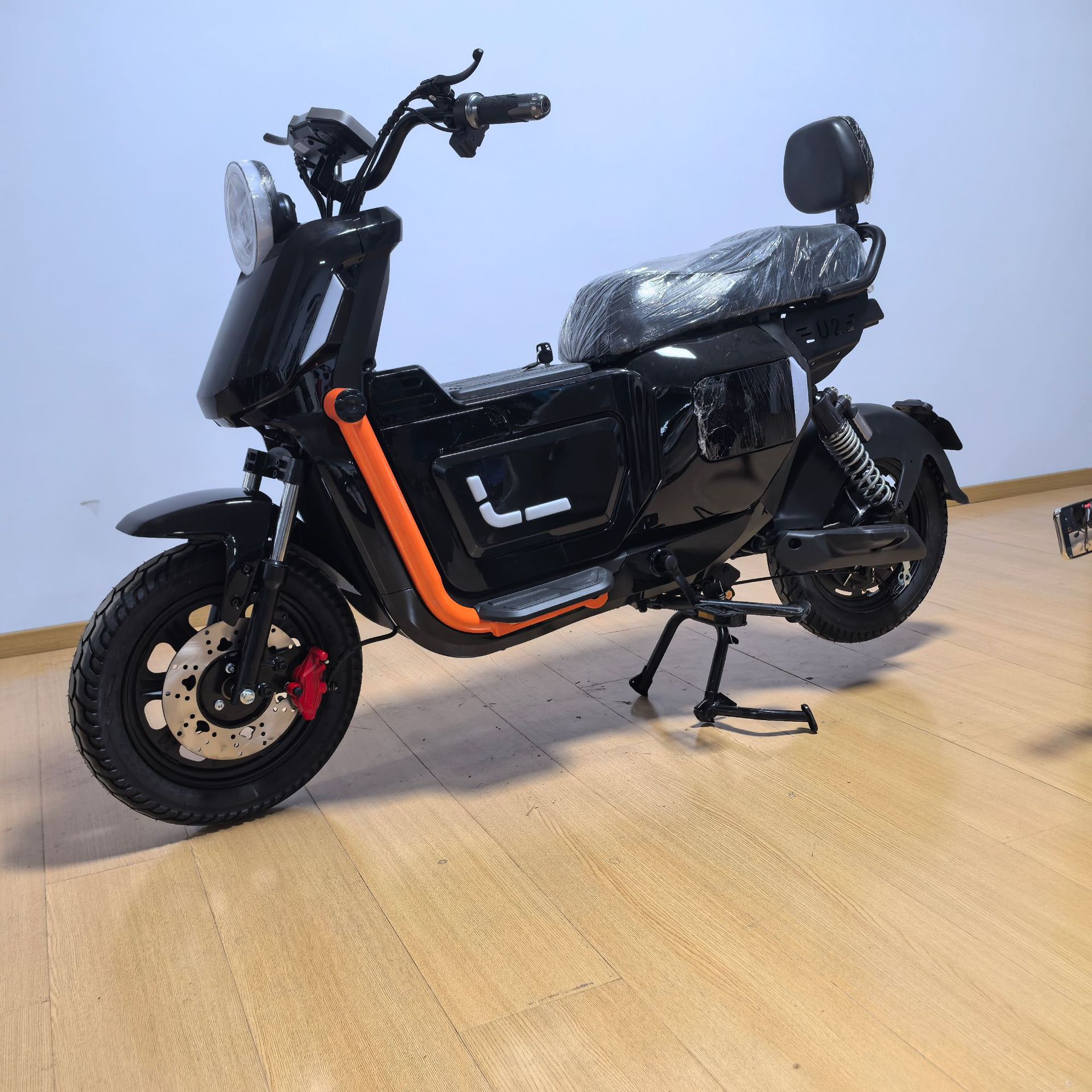 دراجة كهربائية WWT EEC بقوة 20 - مراجعة Brake Disc Motorcycle وسعره