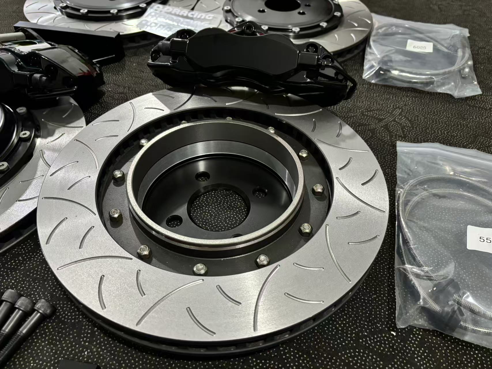 طقم فرامل كامل أمامي وخلفي، مك - مراجعة Front Rear Brake Caliper Bracket Kit وسعره